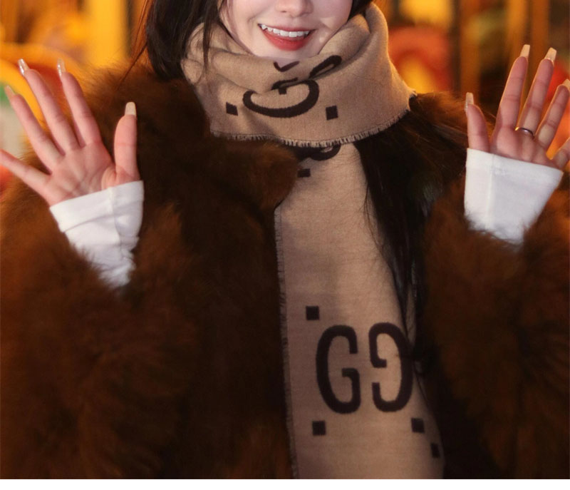 구찌 구찌 GG 자카드 울 실크 스카프 레플리카 4번 이미지 - 악세사리 | 세미샵 레플리카 사이트