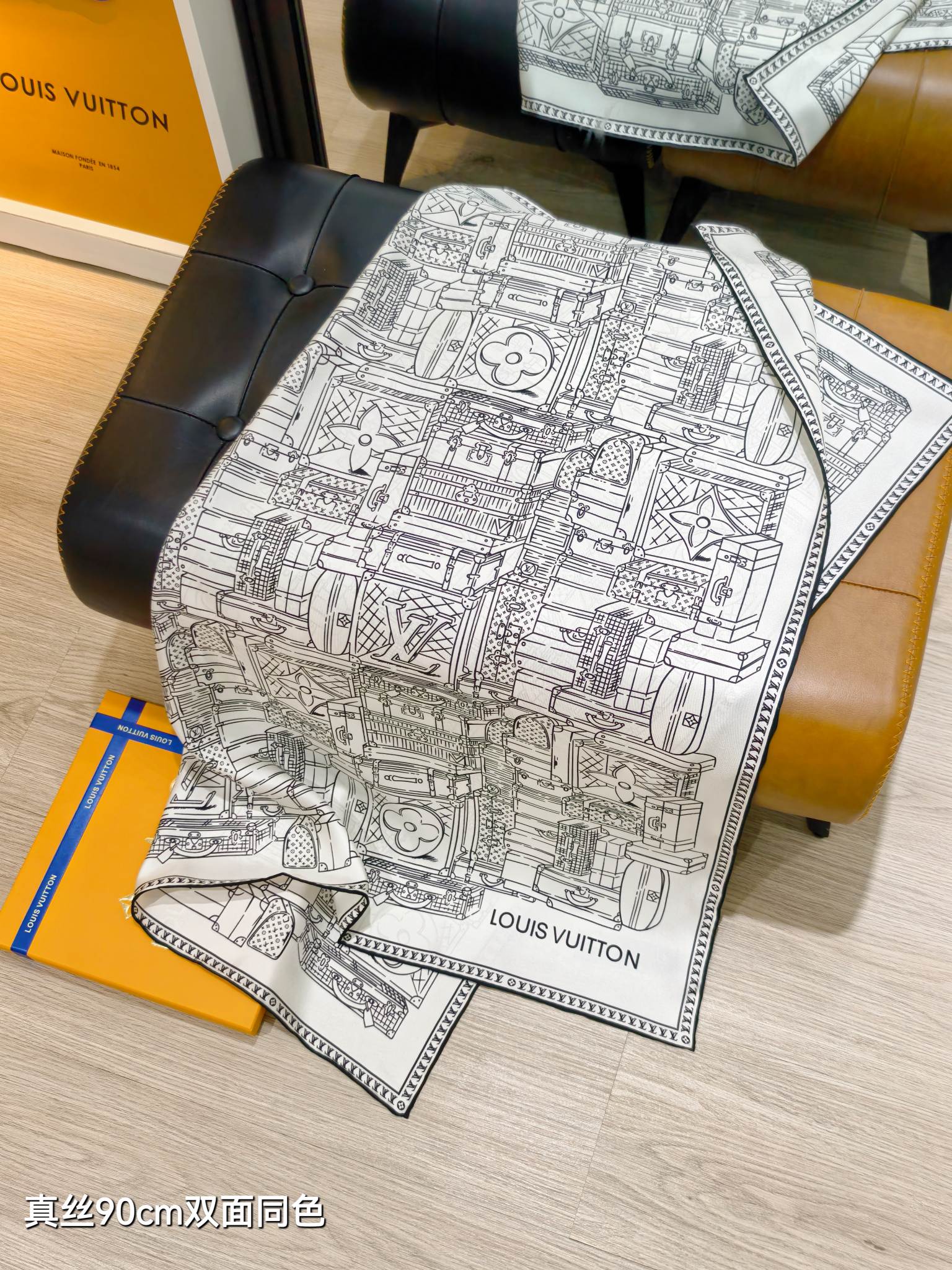 루이비통 루이비통 스퀘어 90 트렁크 스택 레플리카 3번 이미지 - 악세사리 | 세미샵 레플리카 사이트