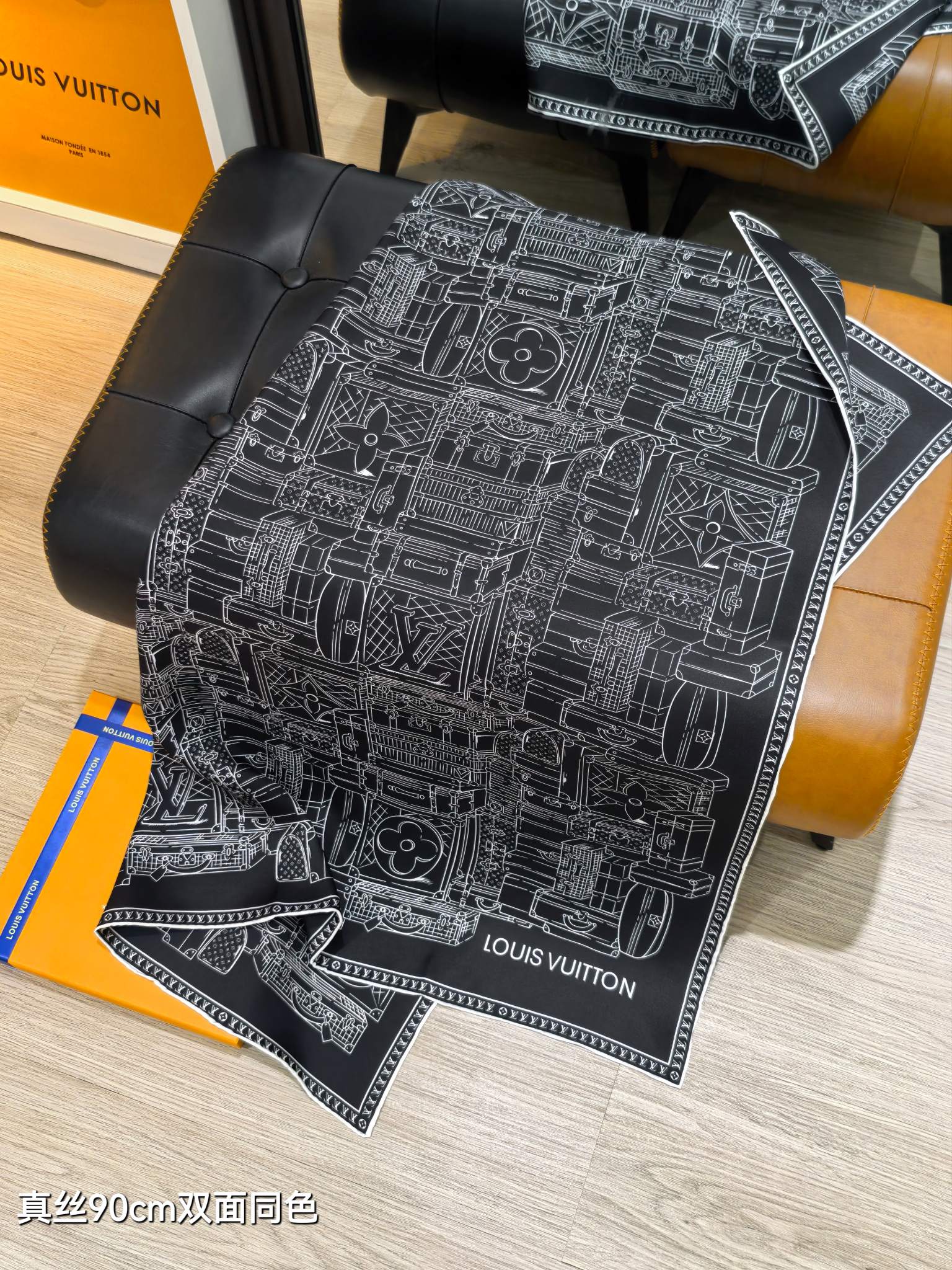 루이비통 루이비통 스퀘어 90 트렁크 스택 레플리카 3번 이미지 - 악세사리 | 세미샵 레플리카 사이트