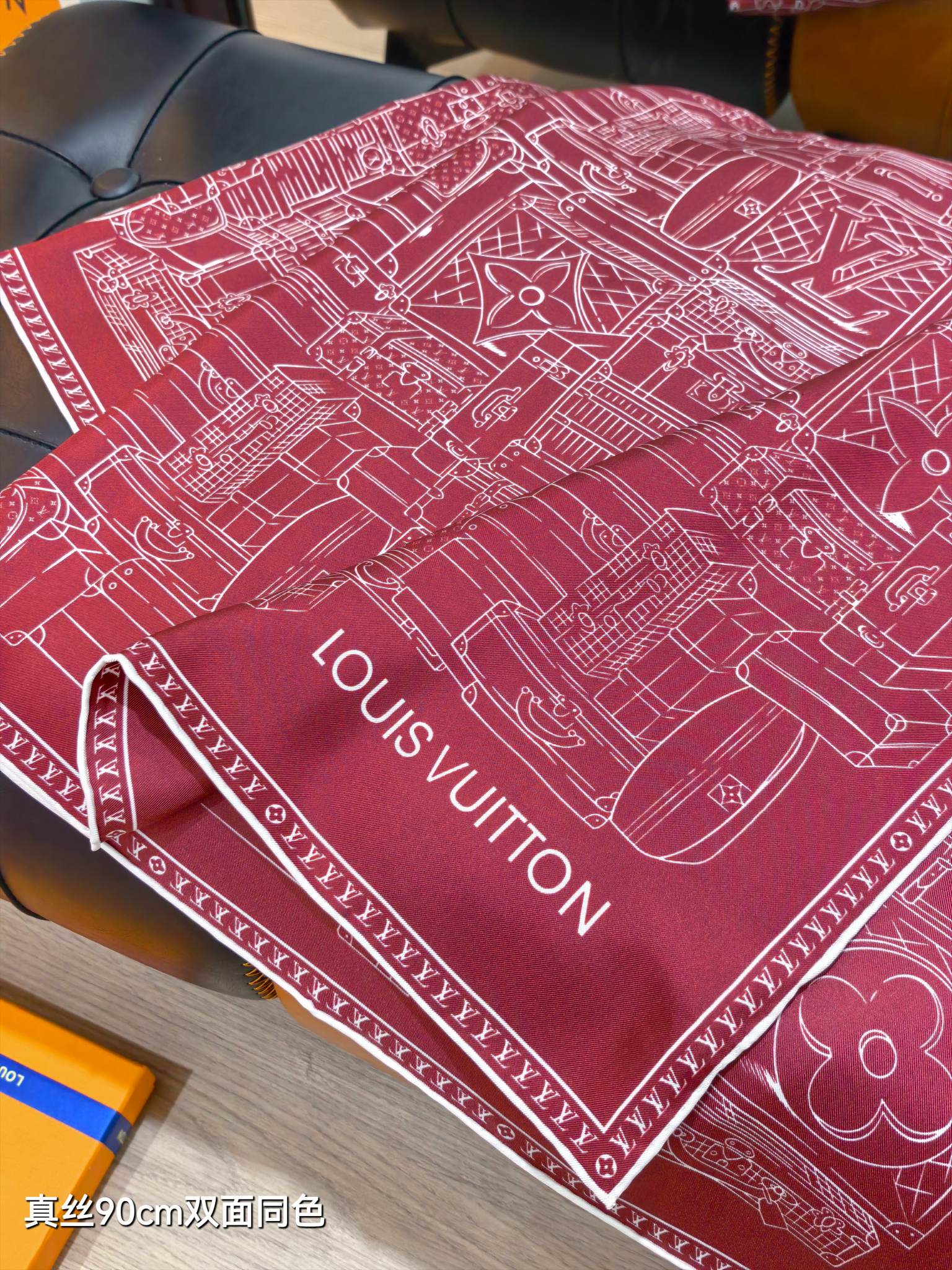 루이비통 루이비통 스퀘어 90 트렁크 스택 레플리카 4번 이미지 - 악세사리 | 세미샵 레플리카 사이트