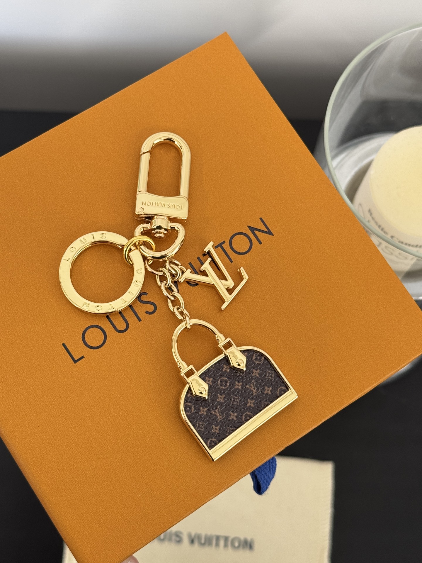 루이비통 루이비통 알마 백 참 & 키 홀더 레플리카 1번 이미지 - 악세사리 | 세미샵 레플리카 사이트