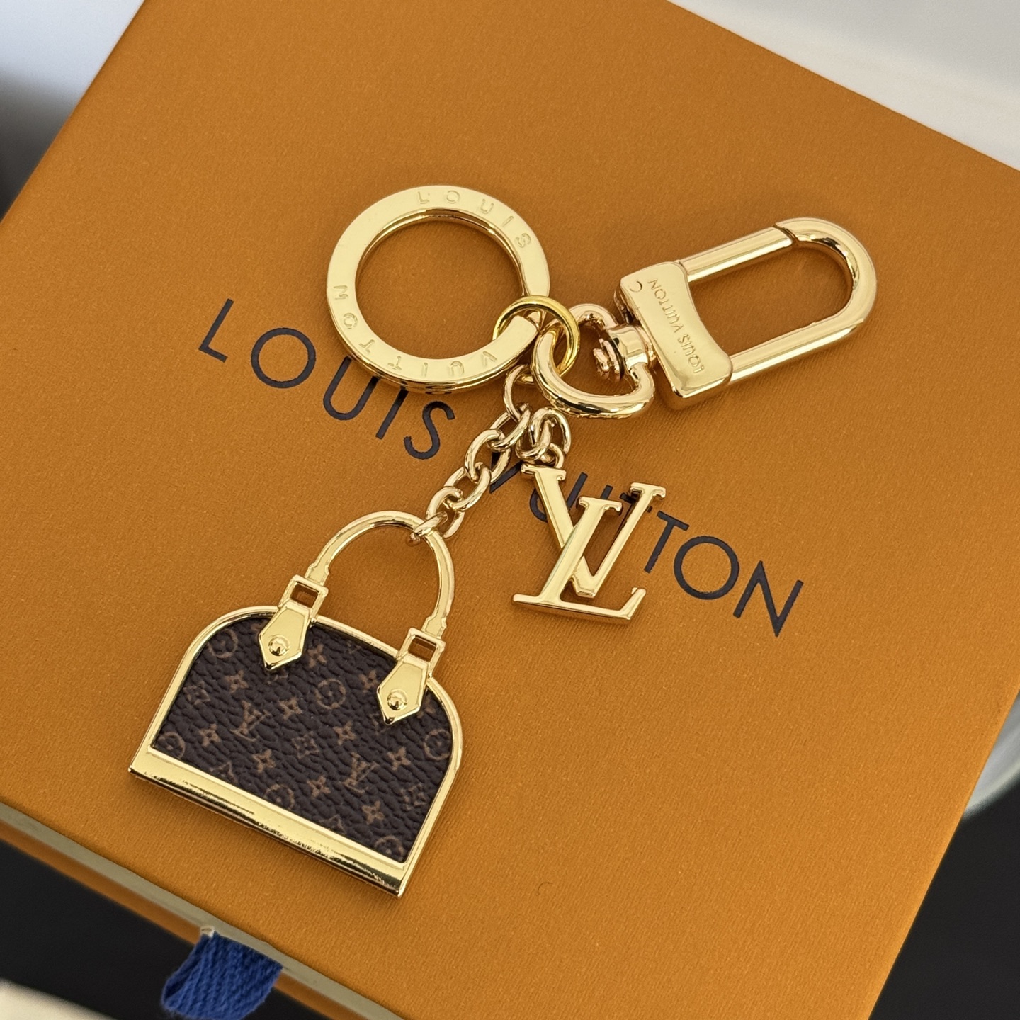 루이비통 루이비통 알마 백 참 & 키 홀더 레플리카 3번 이미지 - 악세사리 | 세미샵 레플리카 사이트