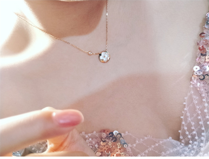 Louis Vuitton 루이비통 컬러 블라썸 썬 목걸이 Q93520 레플리카 6번 이미지 - 악세사리 | 세미샵 레플리카 사이트