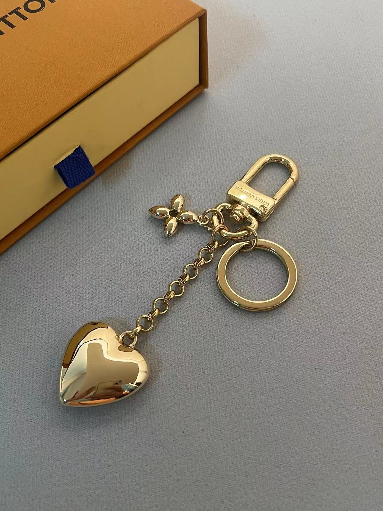루이비통 루이비통 포르트 클레 하트 발렌타인 키링 레플리카 3번 이미지 - 악세사리 | 세미샵 레플리카 사이트