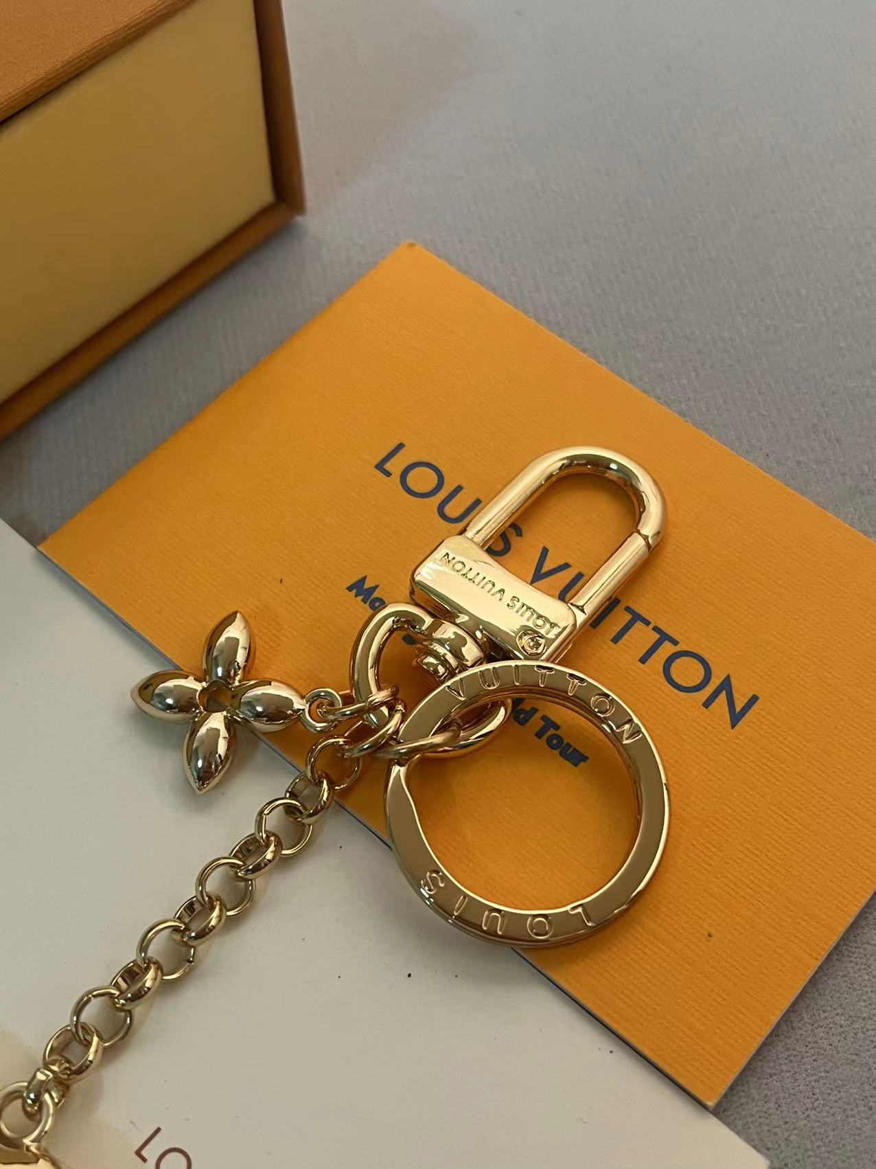 루이비통 루이비통 포르트 클레 하트 발렌타인 키링 레플리카 5번 이미지 - 악세사리 | 세미샵 레플리카 사이트