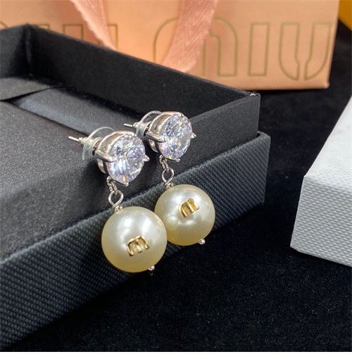 Miu Miu 미우미우 크리스탈 펄 이어링 레플리카 5번 이미지 - 악세사리 | 세미샵 레플리카 사이트