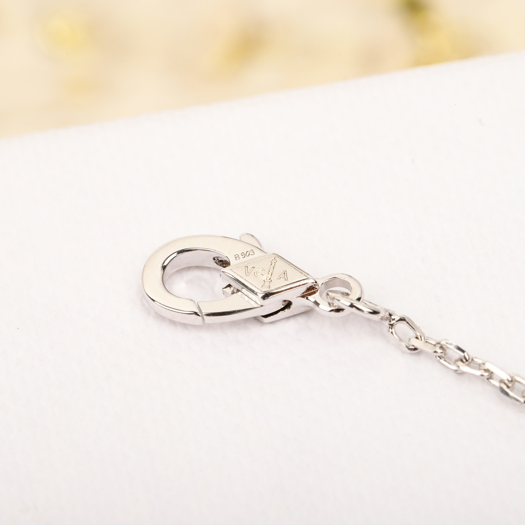 Van Cleef Arpels 반클리프 아펠 빈티지 알함브라 펜던트 기요셰 " 2 Color " 레플리카 7번 이미지 - 악세사리 | 세미샵 레플리카 사이트