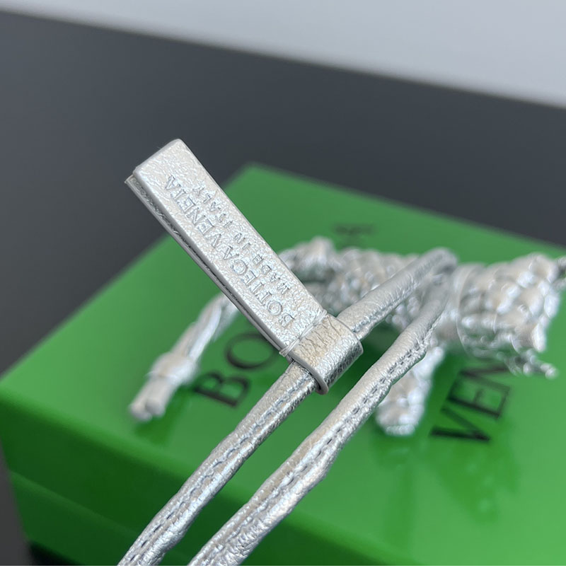 보테가베네타 보테가베네타 켓 백 참 835969 레플리카 13번 이미지 - 악세사리 | 세미샵 레플리카 사이트