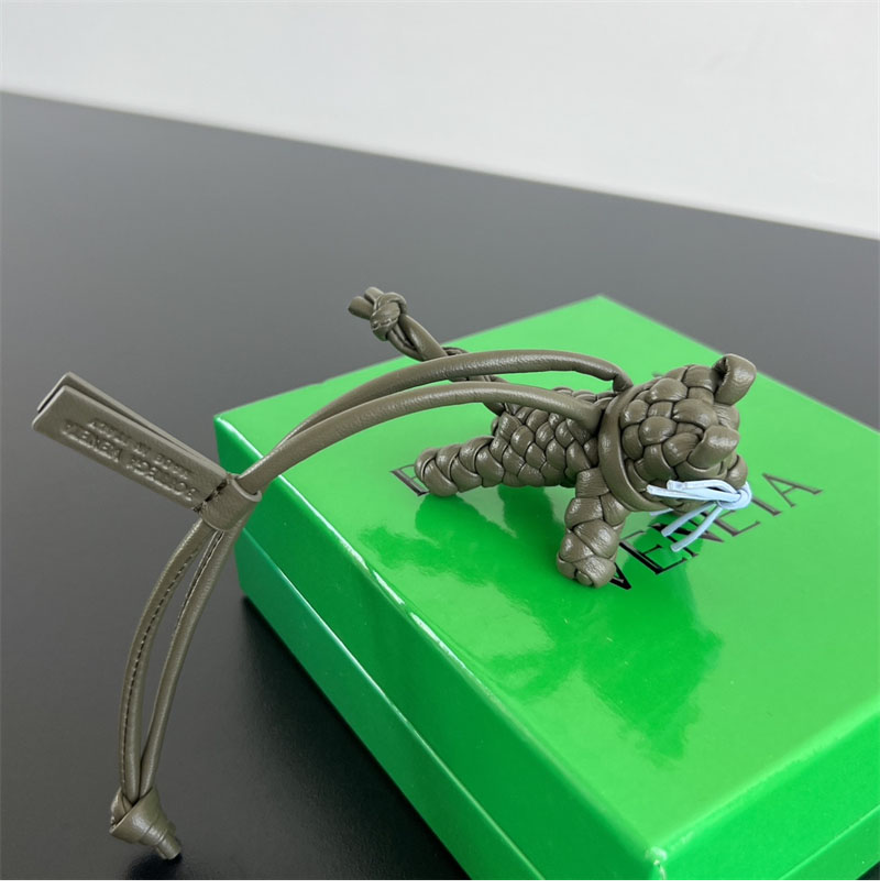 보테가베네타 보테가베네타 켓 백 참 835969 레플리카 23번 이미지 - 악세사리 | 세미샵 레플리카 사이트