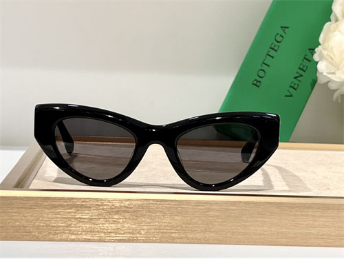 Bottega Veneta 보테가베네타 BV1142S 캣츠 선글라스 레플리카 13번 이미지 - 악세사리 | 세미샵 레플리카 사이트