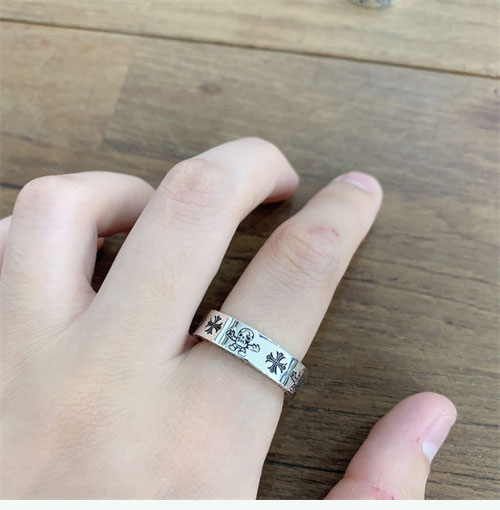 Chrome Hearts 크롬하츠 x 포티 해리스 스페이스 링 레플리카 8번 이미지 - 악세사리 | 세미샵 레플리카 사이트