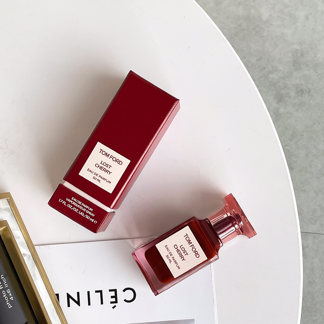 톰포드 톰포드 로스트 체리 오드 향수 레플리카 3번 이미지 - 악세사리 | 세미샵 레플리카 사이트