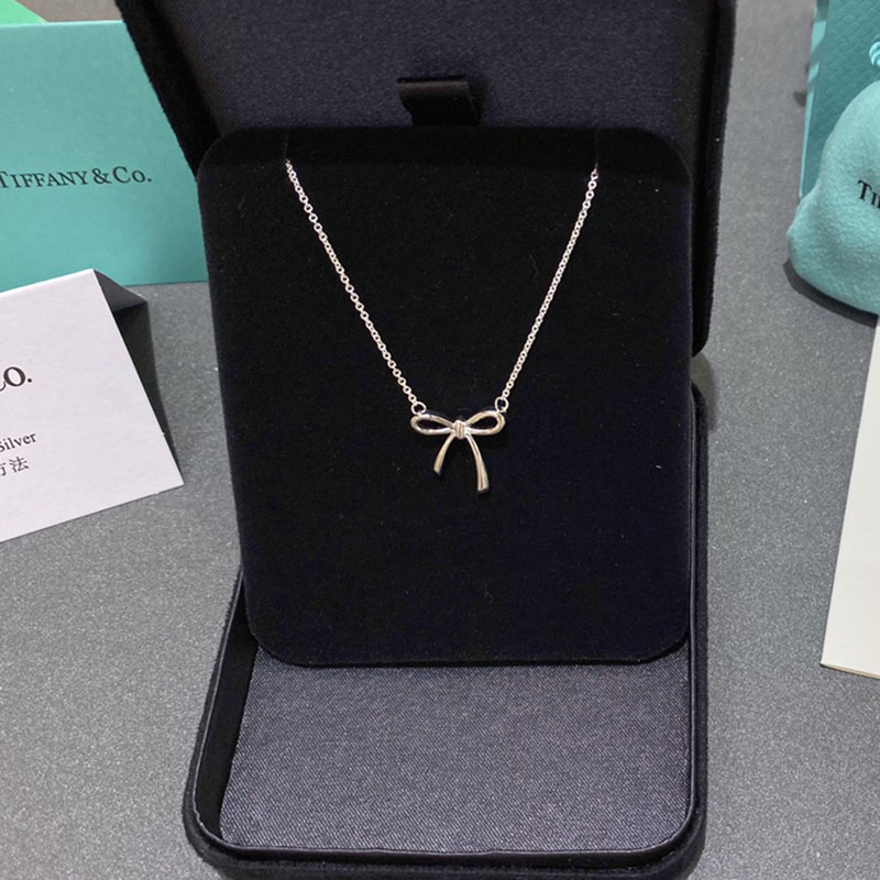 Tiffany And Co 티파니앤코 스털링 실버 리본 보우 목걸이 레플리카 1번 이미지 - 악세사리 | 세미샵 레플리카 사이트