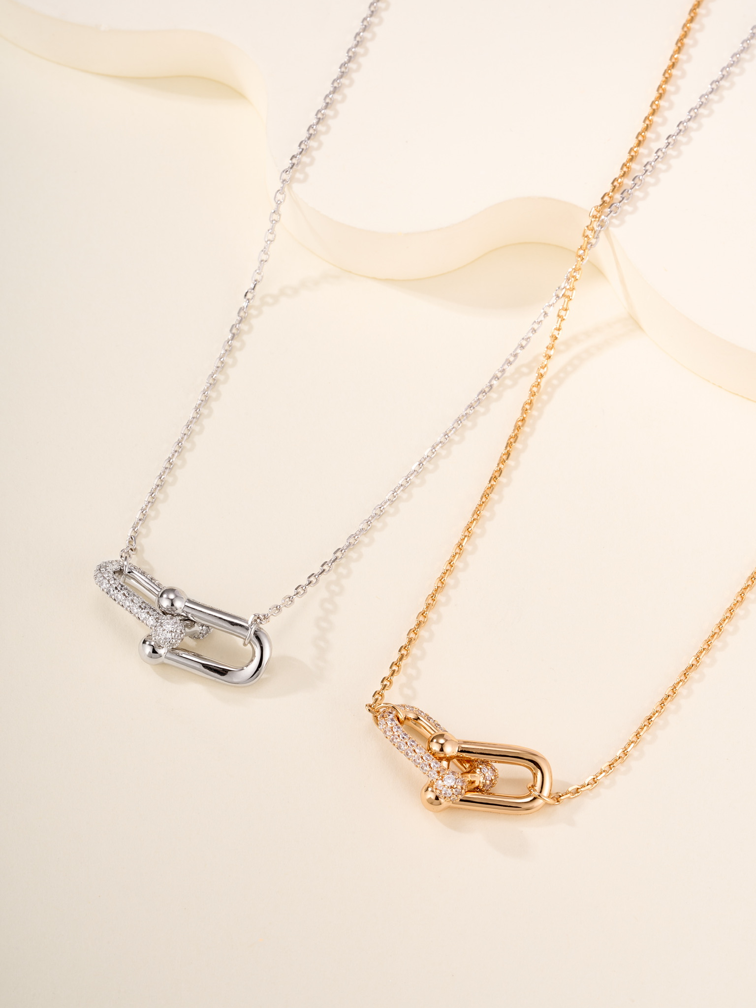 Tiffany And Co 티파니 하드웨어 더블 인터록킹 팬던트 네클리스 레플리카 1번 이미지 - 악세사리 | 세미샵 레플리카 사이트