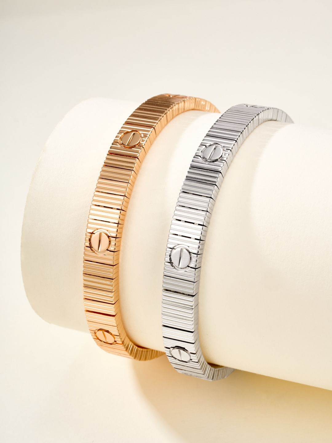 Cartier 까르띠에 러브 언리미티드 브레이슬릿 레플리카 1번 이미지 - 악세사리 | 세미샵 레플리카 사이트