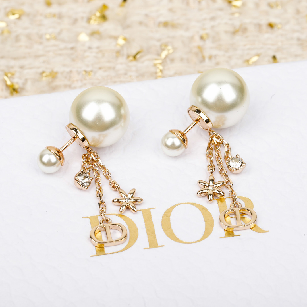 디올 트라이벌 이어링 3번 이미지