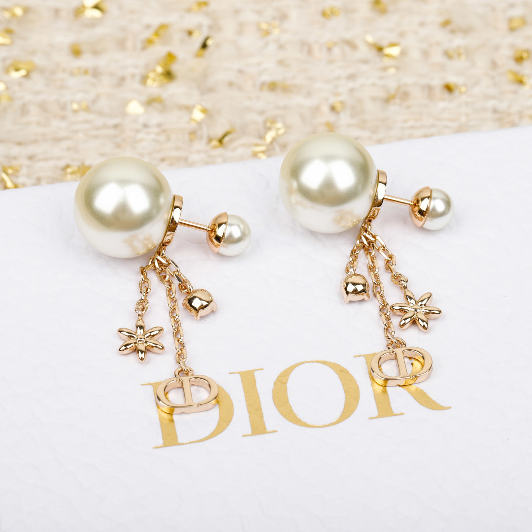 디올 트라이벌 이어링 4번 이미지