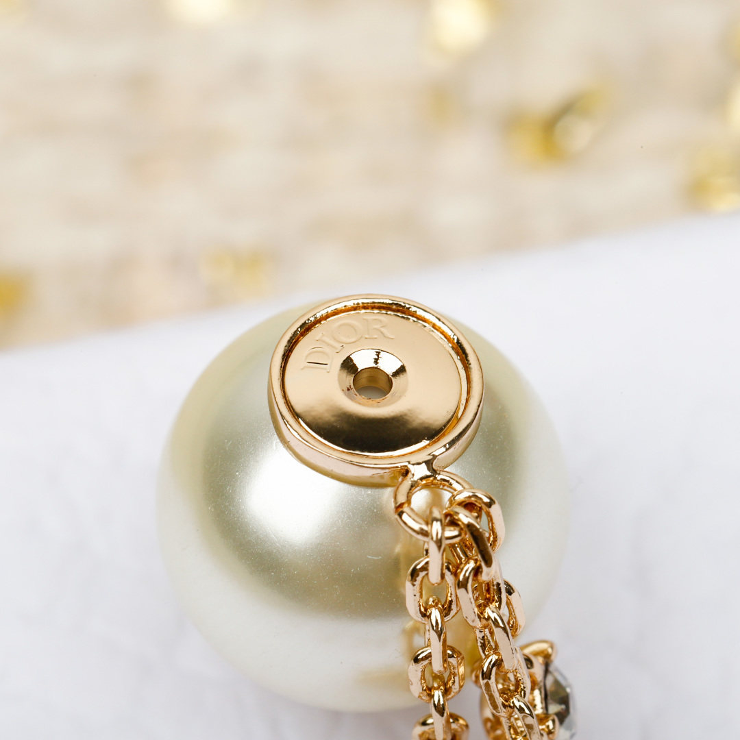 디올 트라이벌 이어링 5번 이미지