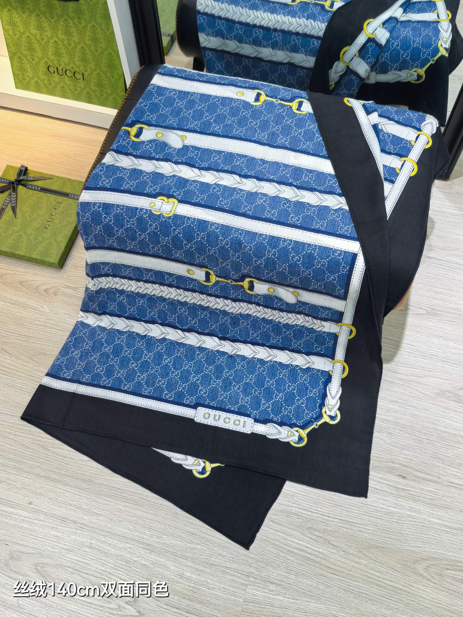 구찌 GG 홀스빗 하네스 프린트 실크 울 숄 3번 이미지