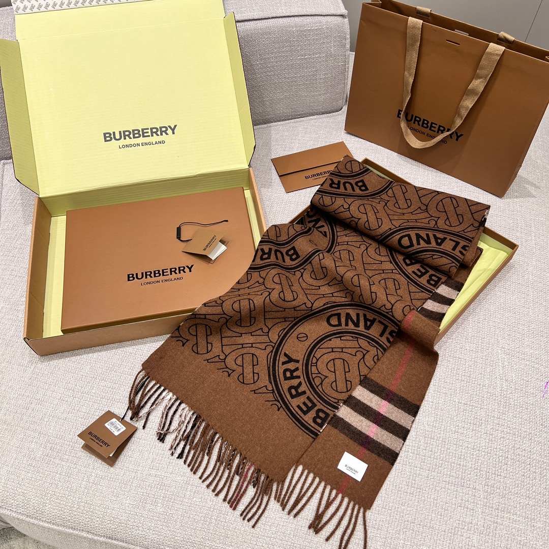 Burberry 버버리 리버시블 체크 모노그램 캐시미어 스카프 머플러 2컬러 레플리카 9번 이미지 - 악세사리 | 세미샵 레플리카 사이트