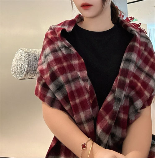 비비안웨스트우드 캐시미어 체크 머플러 - 상세 이미지