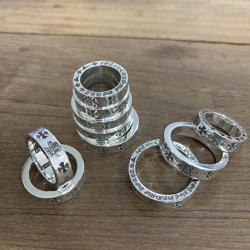 Chrome Hearts 크롬하츠 x 포티 해리스 스페이스 링 레플리카 1번 이미지 - 악세사리 | 세미샵 레플리카 사이트