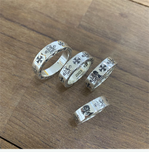 Chrome Hearts 크롬하츠 x 포티 해리스 스페이스 링 레플리카 3번 이미지 - 악세사리 | 세미샵 레플리카 사이트