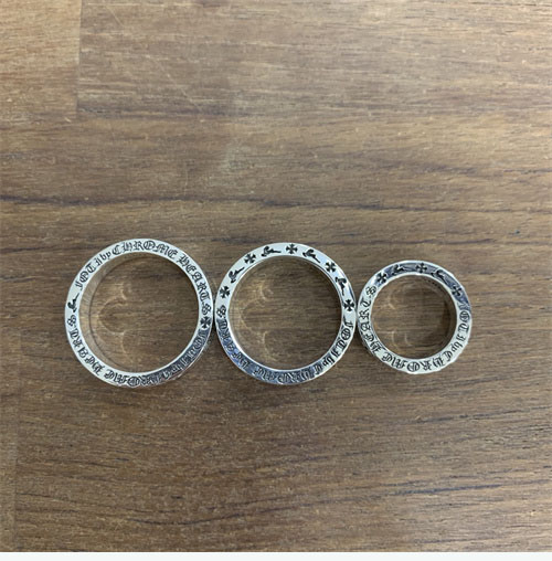 Chrome Hearts 크롬하츠 x 포티 해리스 스페이스 링 레플리카 4번 이미지 - 악세사리 | 세미샵 레플리카 사이트