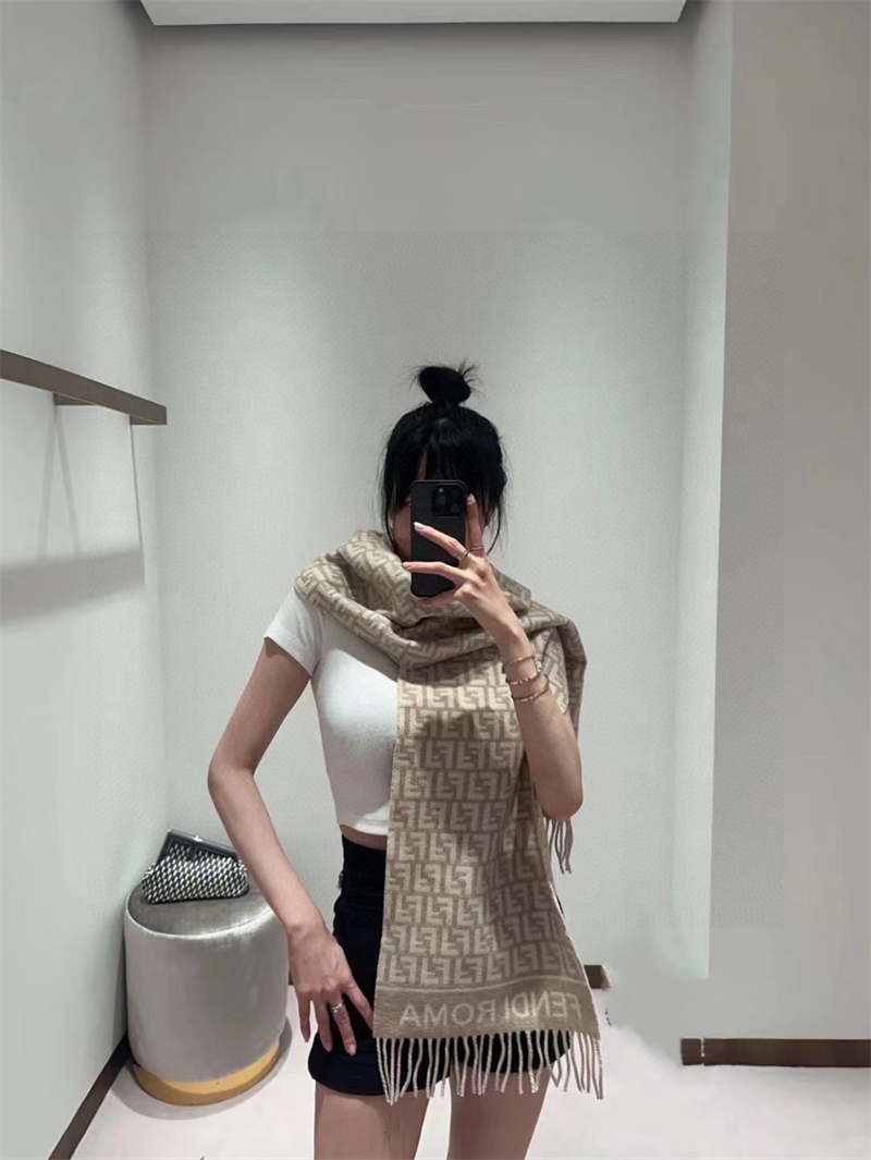 펜디 펜디 FF 울 캐시미어 스카프 머플러 레플리카 10번 이미지 - 악세사리 | 세미샵 레플리카 사이트