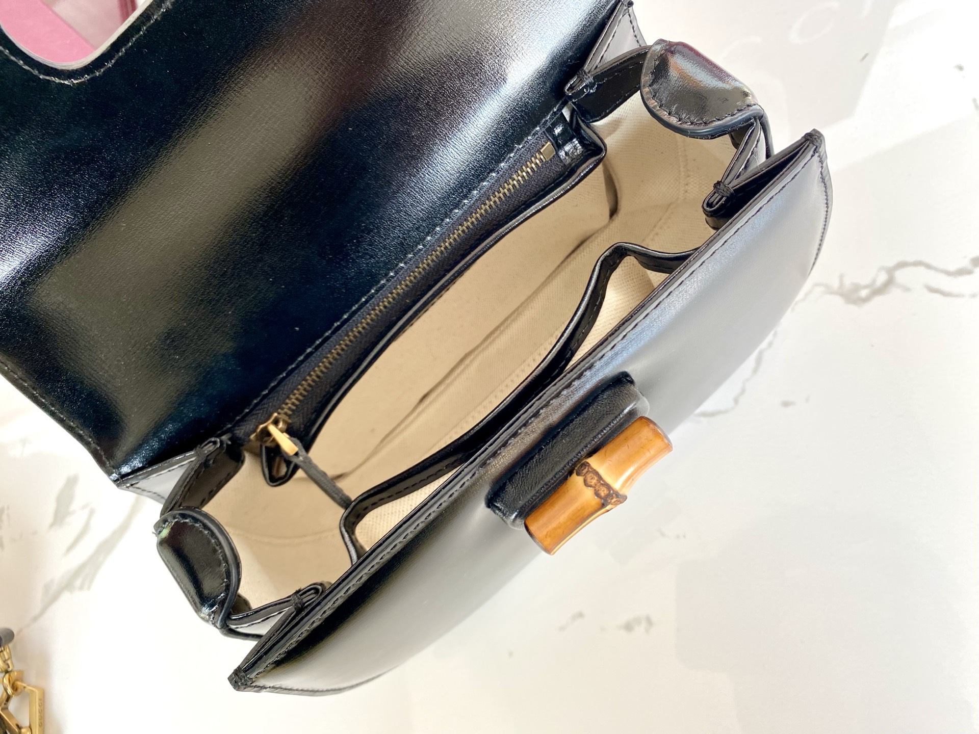 Gucci 구찌 뱀부 1947 스몰 탑 핸들 레플리카 7번 이미지 - Bag | 세미샵 레플리카 사이트