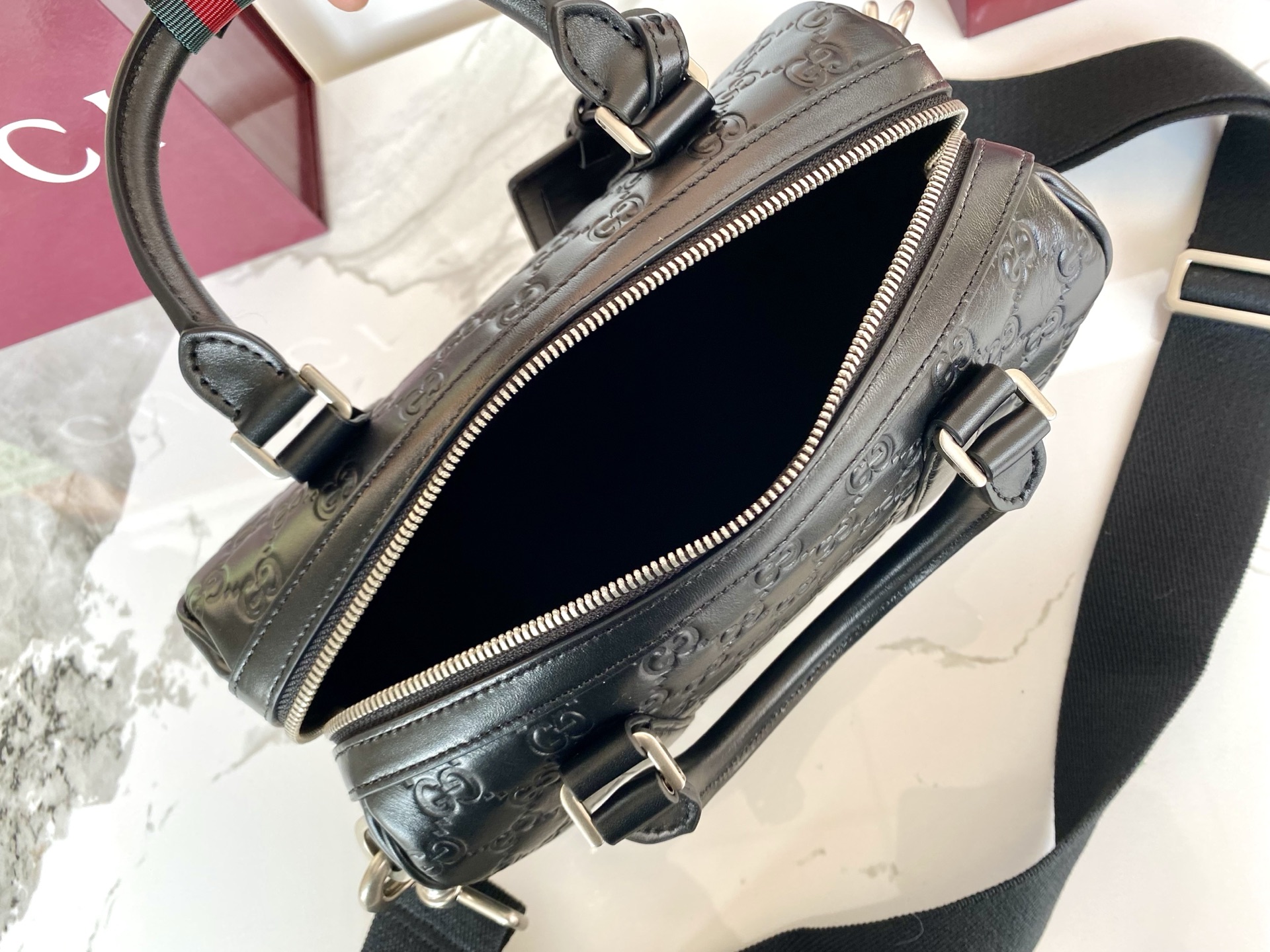 Gucci 구찌 GG 엠블럼 스몰 더플백 레플리카 8번 이미지 - Bag | 세미샵 레플리카 사이트