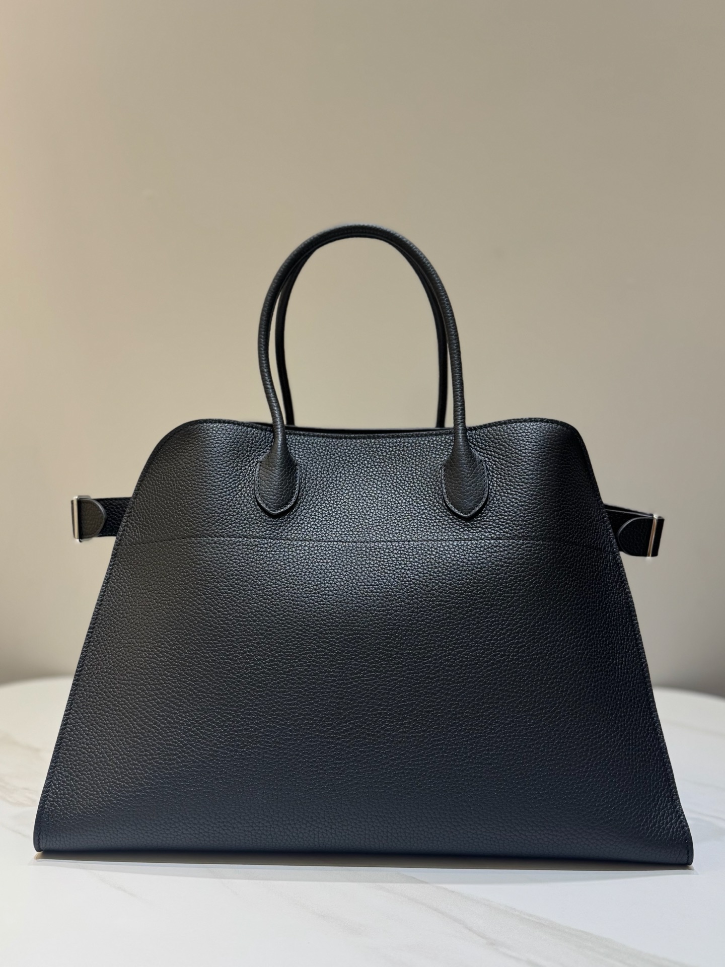 더로우 더로우 마고 17 레플리카 1번 이미지 - Bag | 세미샵 레플리카 사이트