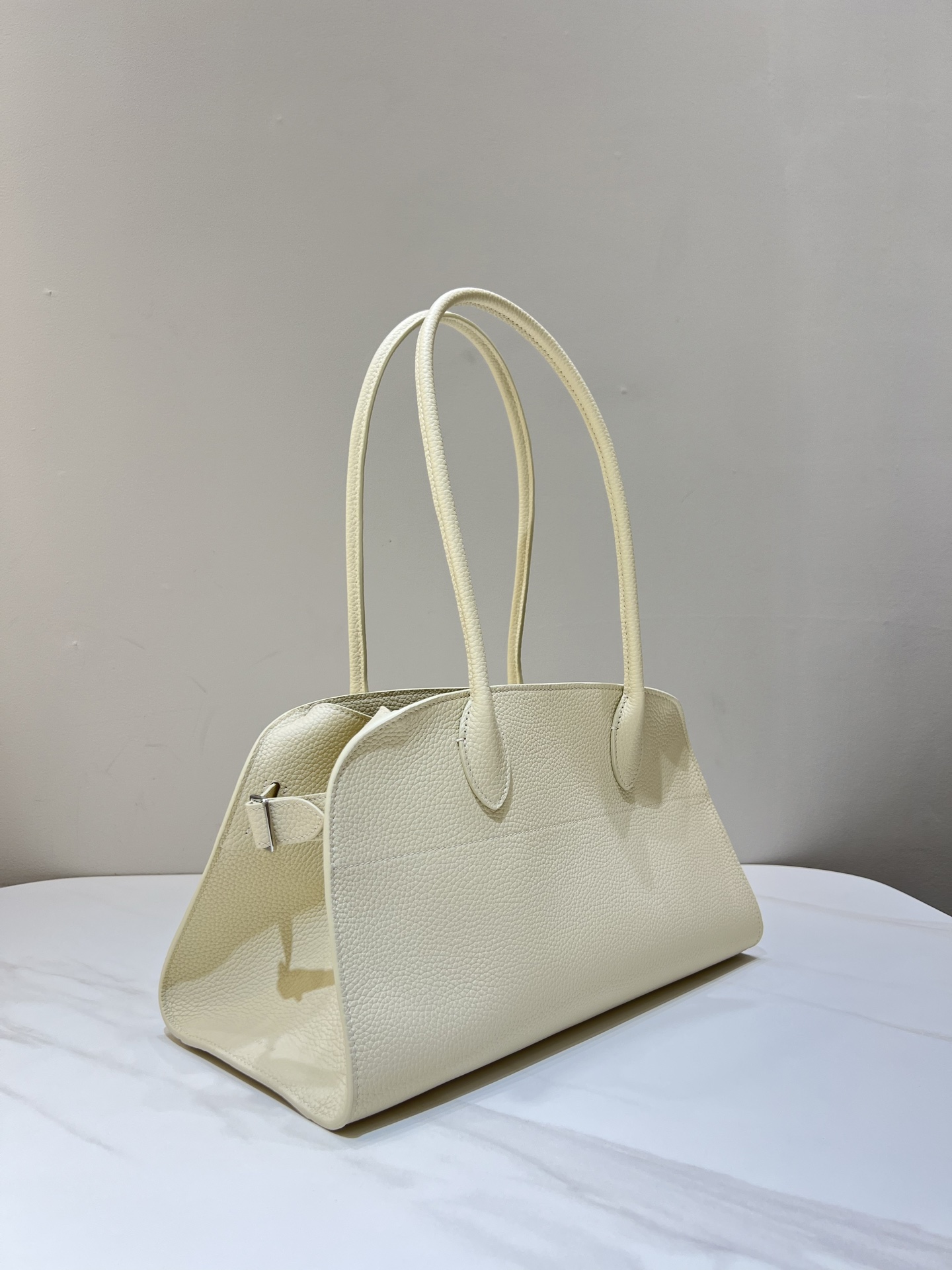 더로우 더로우 이스트 웨스트 마고 12 레플리카 3번 이미지 - Bag | 세미샵 레플리카 사이트