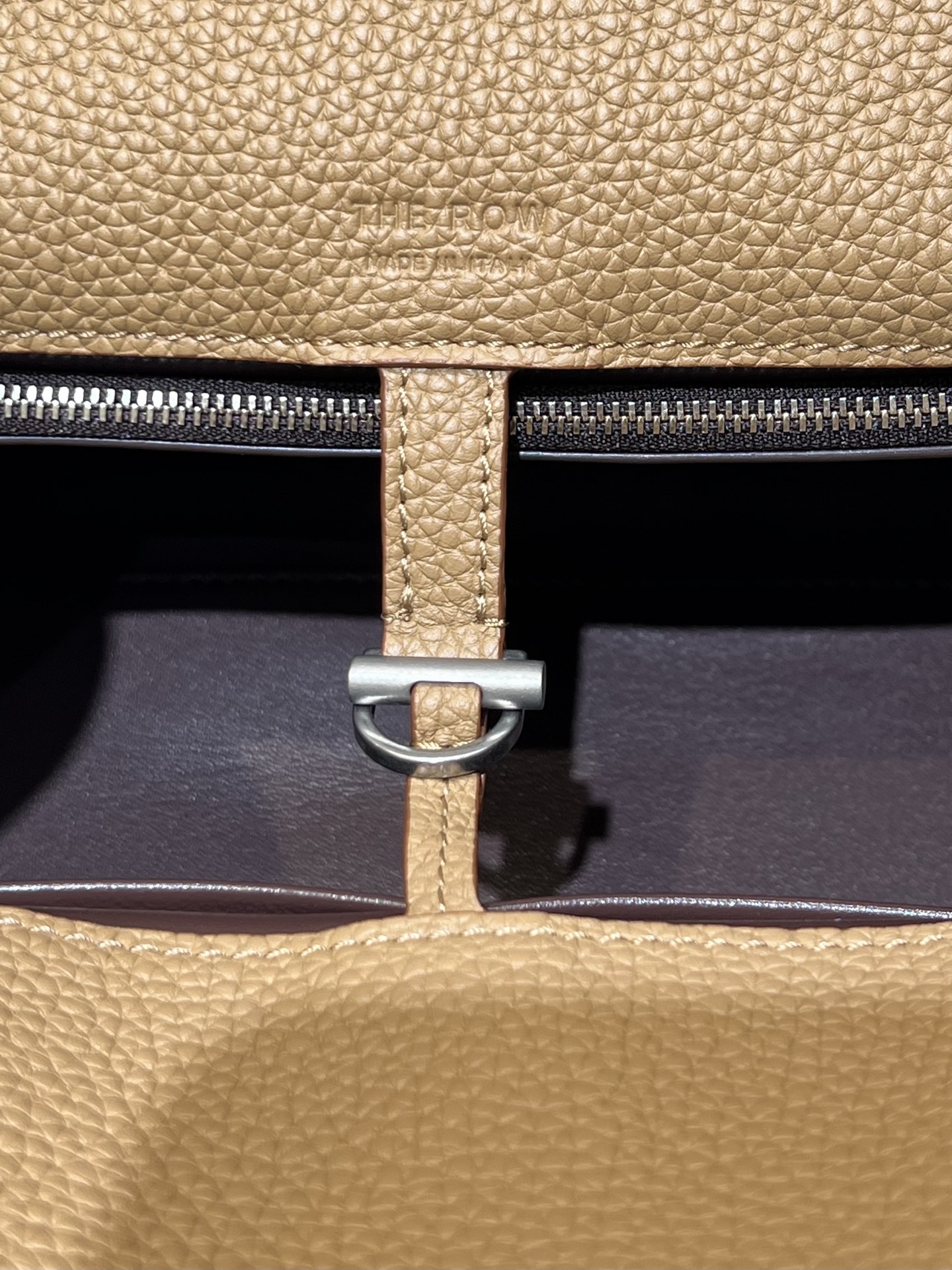 더로우 더로우 이스트 웨스트 마고 12 레플리카 9번 이미지 - Bag | 세미샵 레플리카 사이트