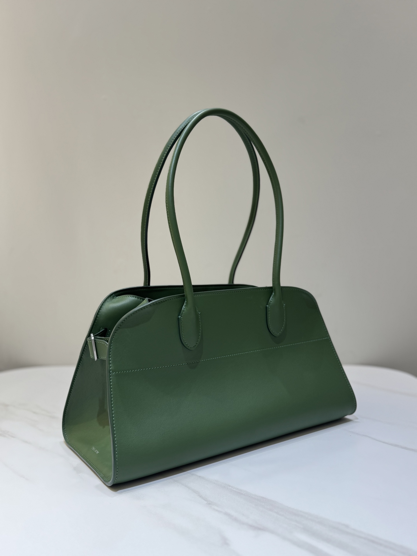 더로우 더로우 이스트 웨스트 마고 12 레플리카 3번 이미지 - Bag | 세미샵 레플리카 사이트