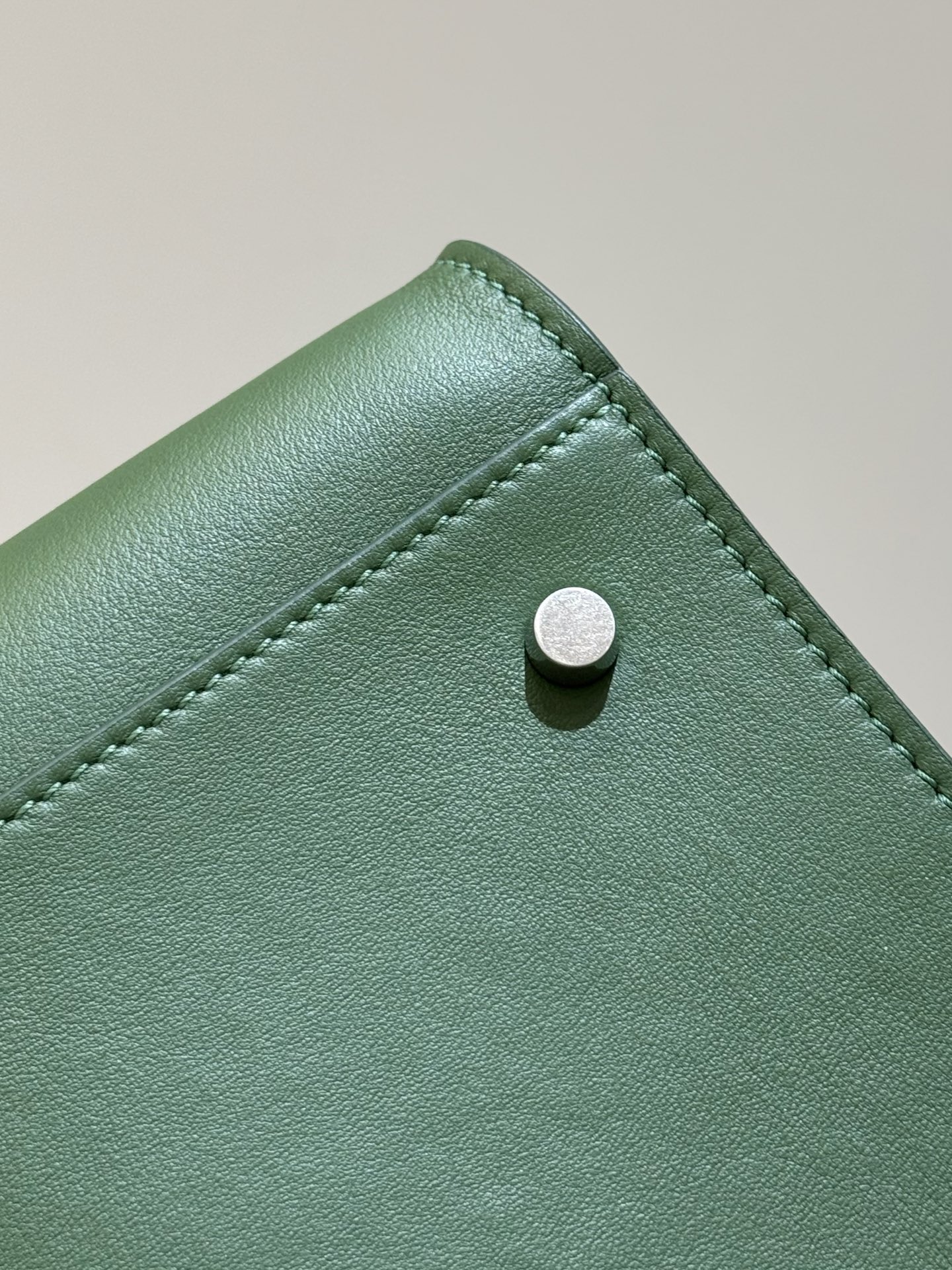 더로우 더로우 이스트 웨스트 마고 12 레플리카 5번 이미지 - Bag | 세미샵 레플리카 사이트