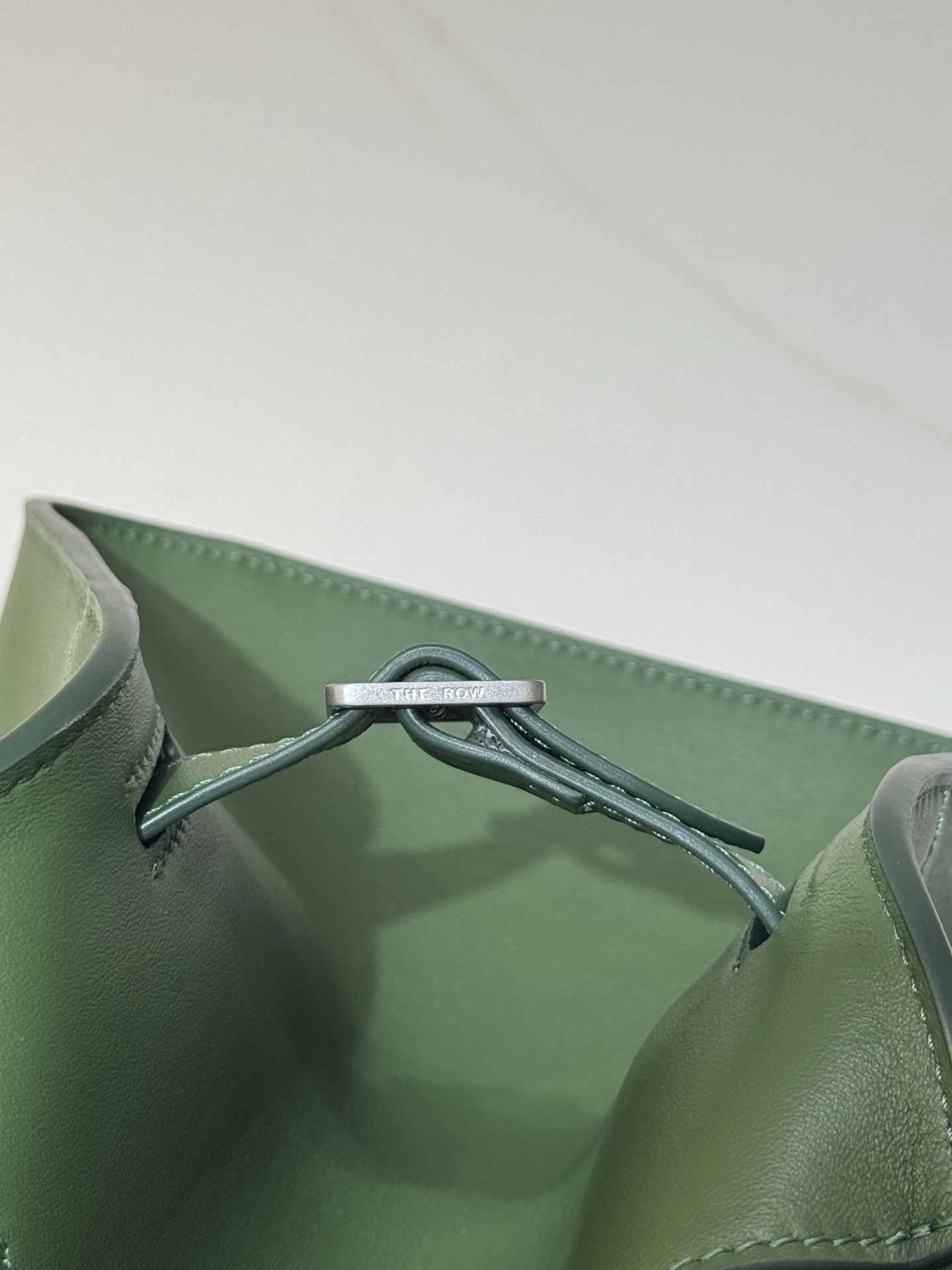 더로우 더로우 이스트 웨스트 마고 12 레플리카 7번 이미지 - Bag | 세미샵 레플리카 사이트