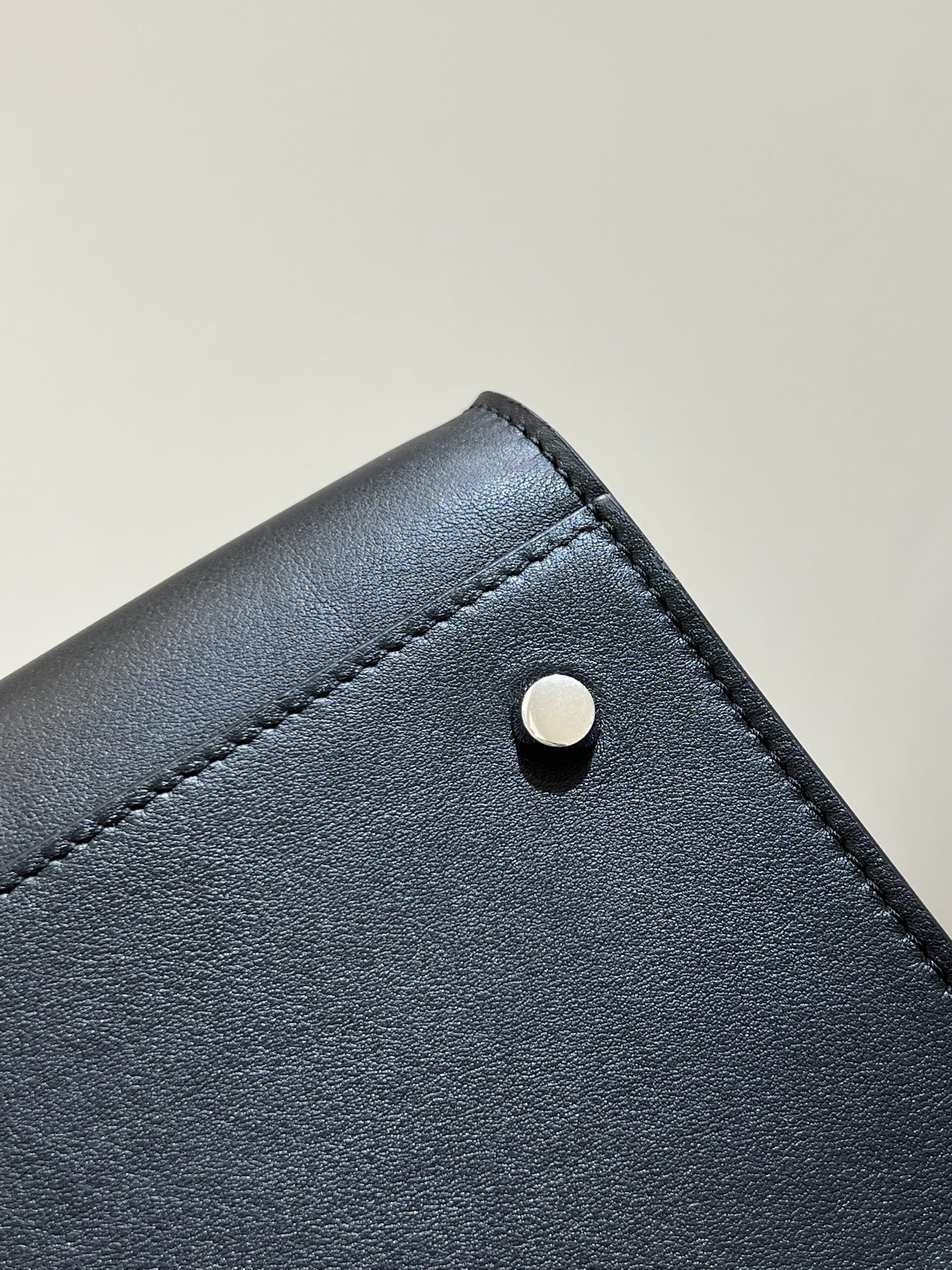 더로우 더로우 이스트 웨스트 마고 12 레플리카 5번 이미지 - Bag | 세미샵 레플리카 사이트