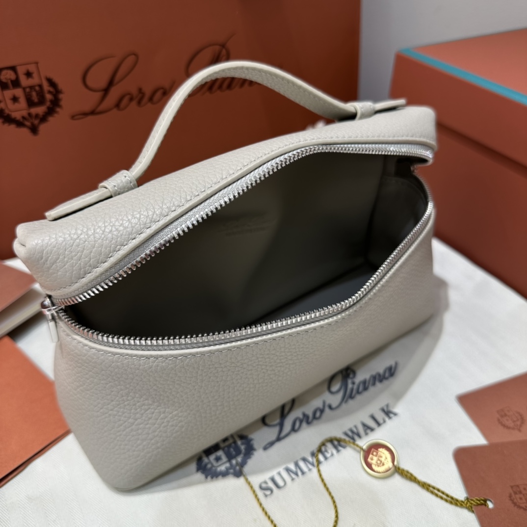 로로피아나 로로피아나 엑스트라 포켓 파우치 L19 레플리카 7번 이미지 - Bag | 세미샵 레플리카 사이트