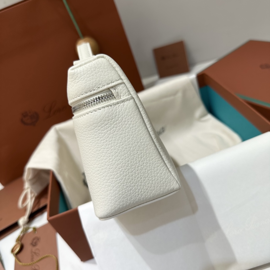 로로피아나 로로피아나 엑스트라 포켓 파우치 L19 레플리카 3번 이미지 - Bag | 세미샵 레플리카 사이트