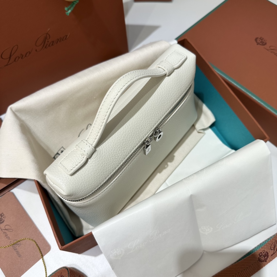 로로피아나 로로피아나 엑스트라 포켓 파우치 L19 레플리카 5번 이미지 - Bag | 세미샵 레플리카 사이트