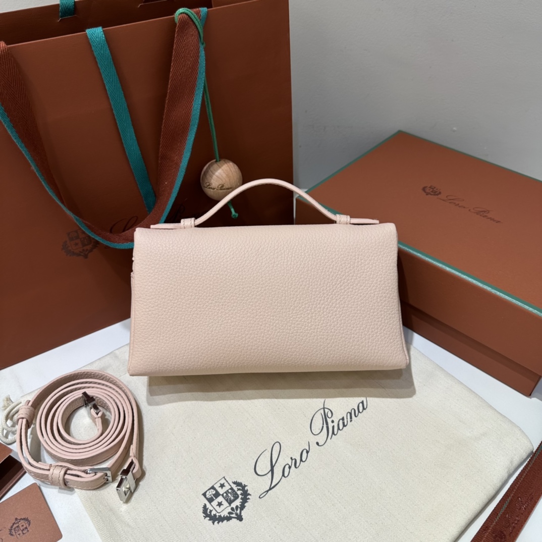 로로피아나 로로피아나 엑스트라 포켓 파우치 L19 레플리카 2번 이미지 - Bag | 세미샵 레플리카 사이트