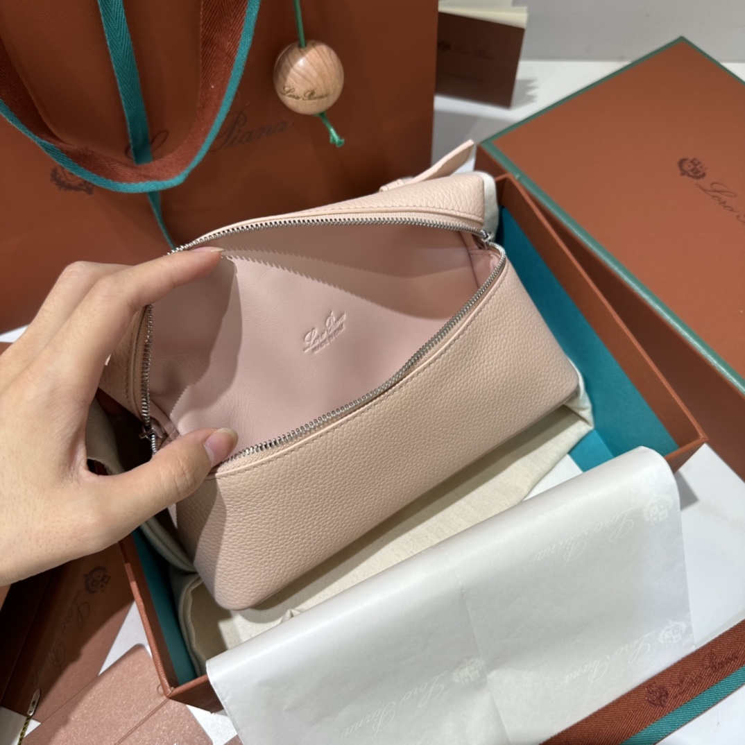 로로피아나 로로피아나 엑스트라 포켓 파우치 L19 레플리카 7번 이미지 - Bag | 세미샵 레플리카 사이트