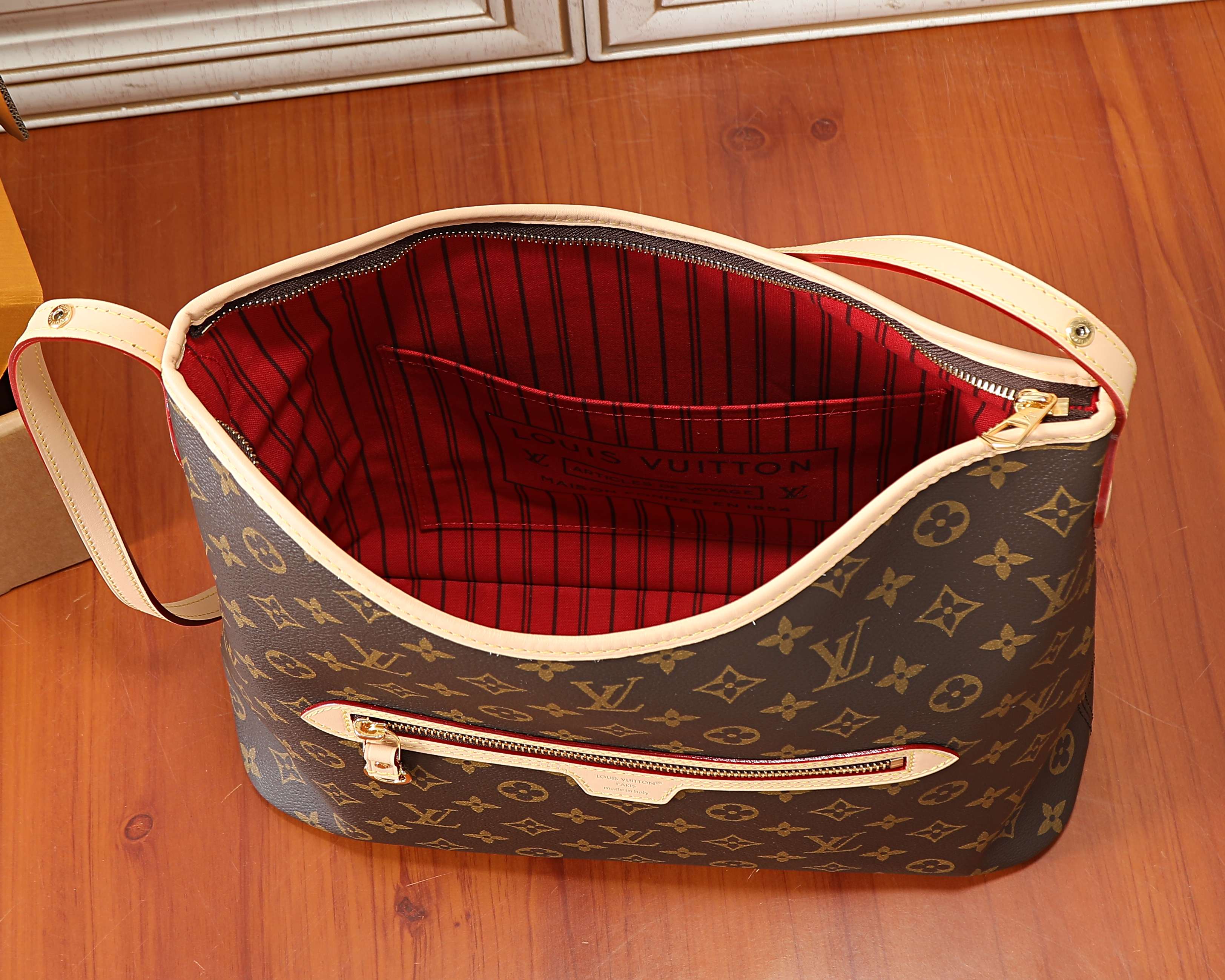 루이비통 루이비통 라인업 호보백 레플리카 9번 이미지 - Bag | 세미샵 레플리카 사이트