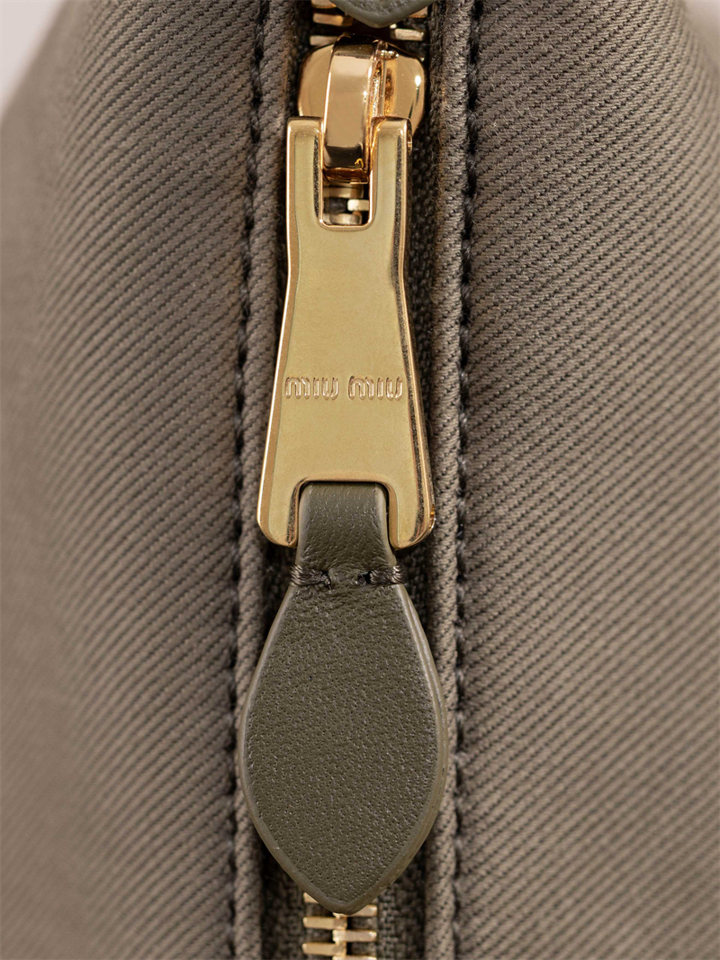 미우미우 미우미우 개버딘 파우치 올리브 그린 5NE841 레플리카 14번 이미지 - Bag | 세미샵 레플리카 사이트