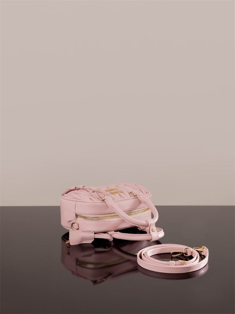 미우미우 미우미우 아르카디 마테라쎄 나파 가죽 토트 백 5BB123 레플리카 8번 이미지 - Bag | 세미샵 레플리카 사이트