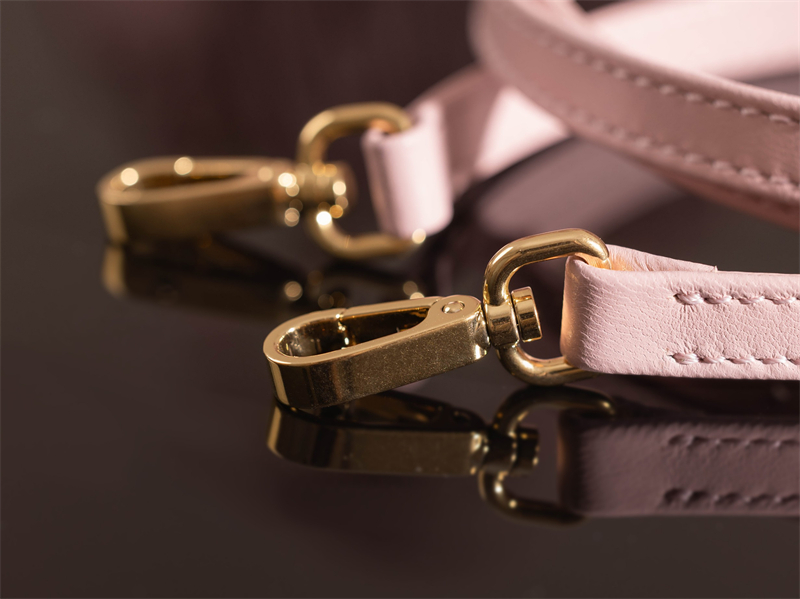 미우미우 미우미우 아르카디 마테라쎄 나파 가죽 토트 백 5BB123 레플리카 22번 이미지 - Bag | 세미샵 레플리카 사이트