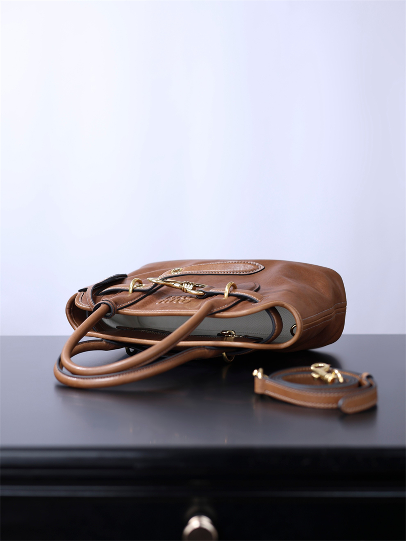 미우미우 미우미우 아방뛰르 나파 가죽 백 5BA292 레플리카 11번 이미지 - Bag | 세미샵 레플리카 사이트