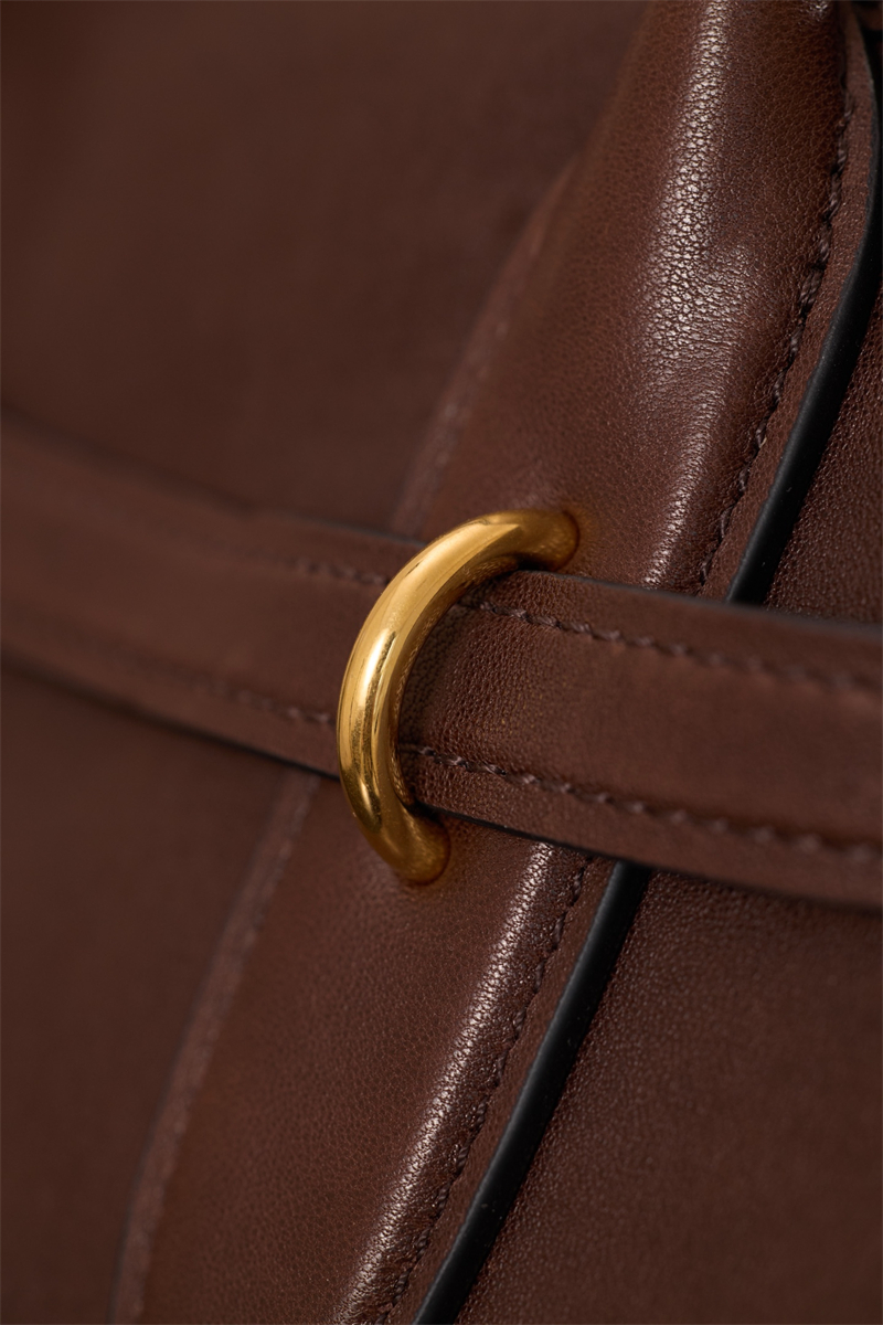 미우미우 미우미우 아방뛰르 나파 가죽 토트백 미디엄 브라운 5BG291 레플리카 25번 이미지 - Bag | 세미샵 레플리카 사이트