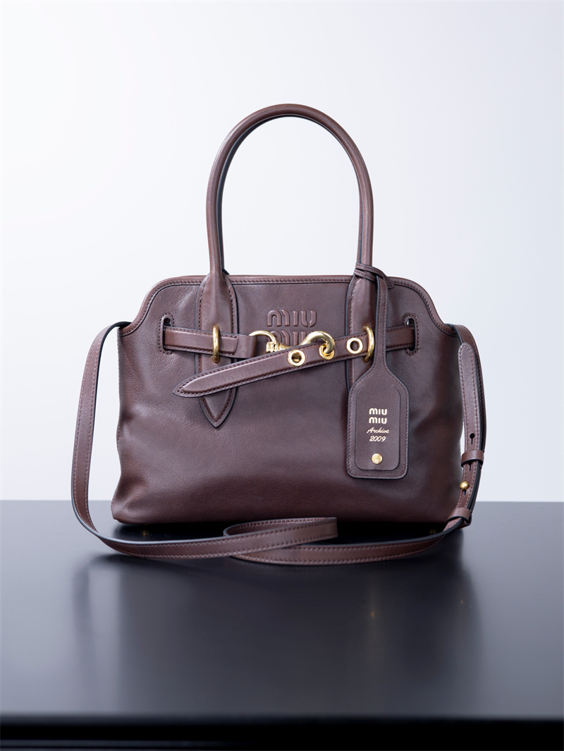 미우미우 미우미우 아방뛰르 레더 토트 백 5BA292 레플리카 17번 이미지 - Bag | 세미샵 레플리카 사이트